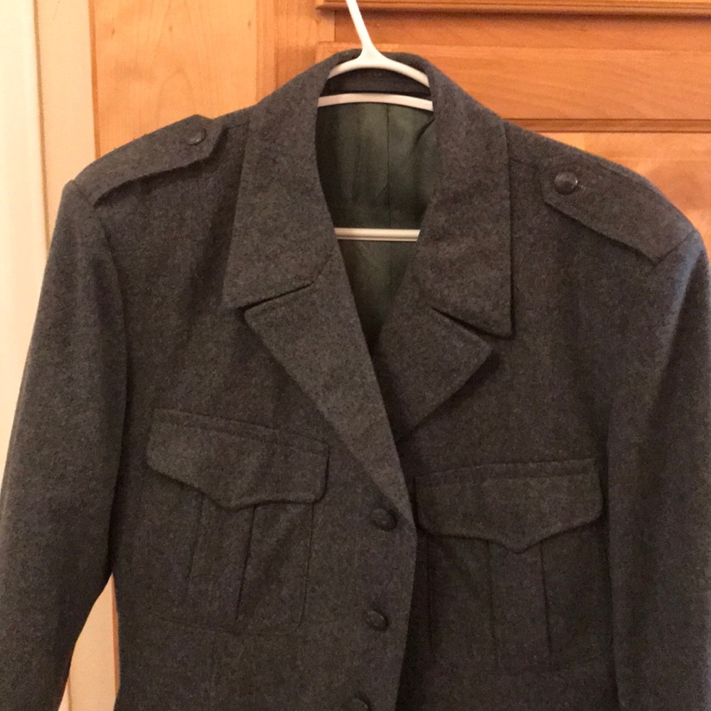 Jacket - Picture 2 of 4
